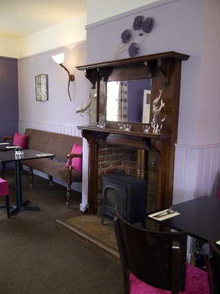 The King'S Head Hotel โฮลท์ ภายนอก รูปภาพ