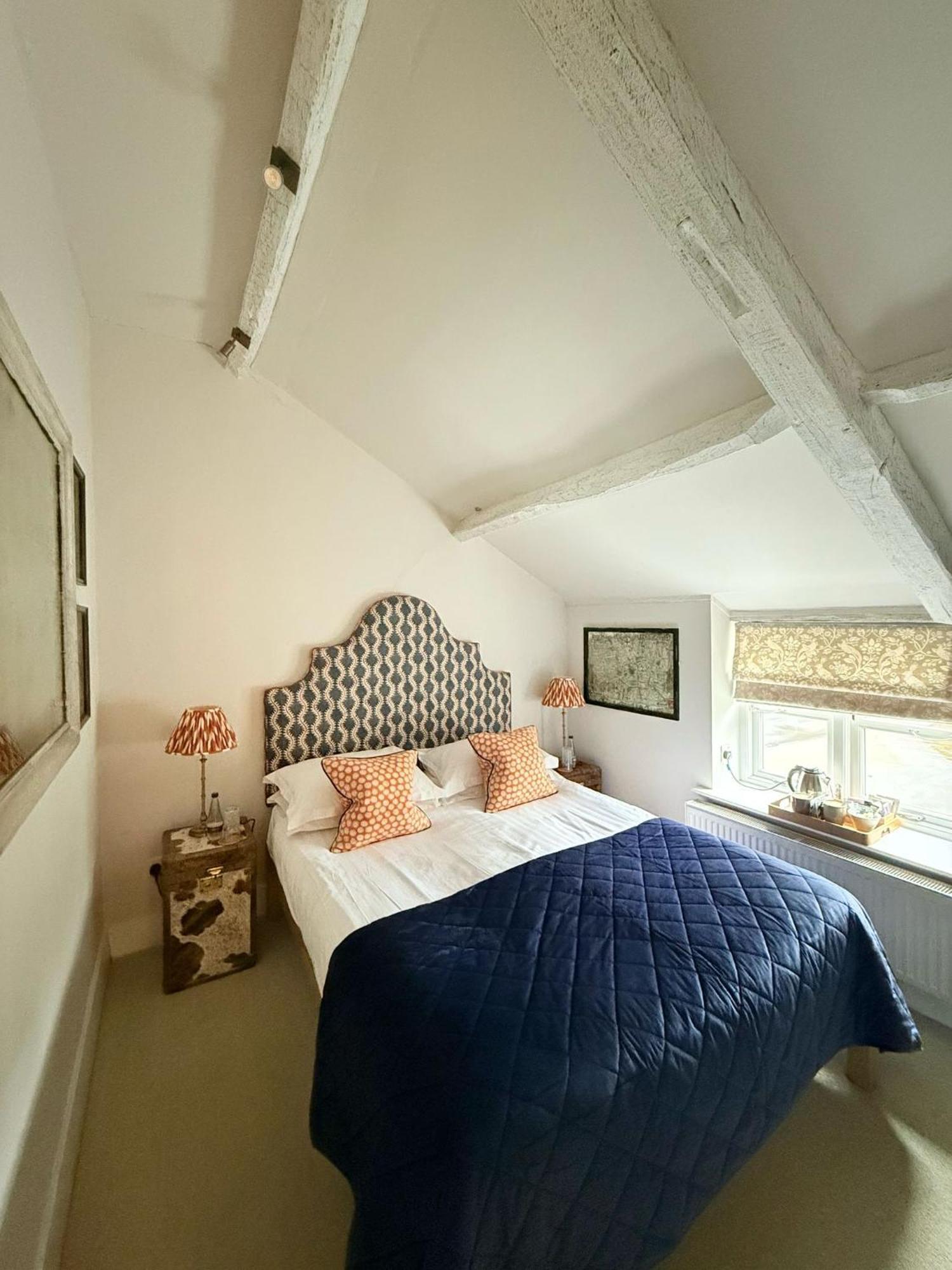 The King'S Head Hotel โฮลท์ ภายนอก รูปภาพ
